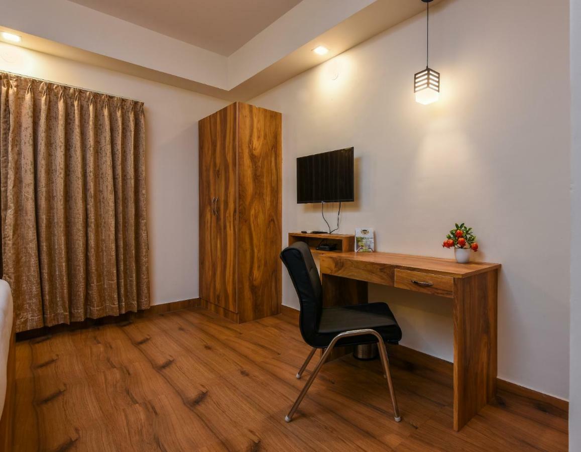 Kensington Suites Μπανγκαλόρ Εξωτερικό φωτογραφία